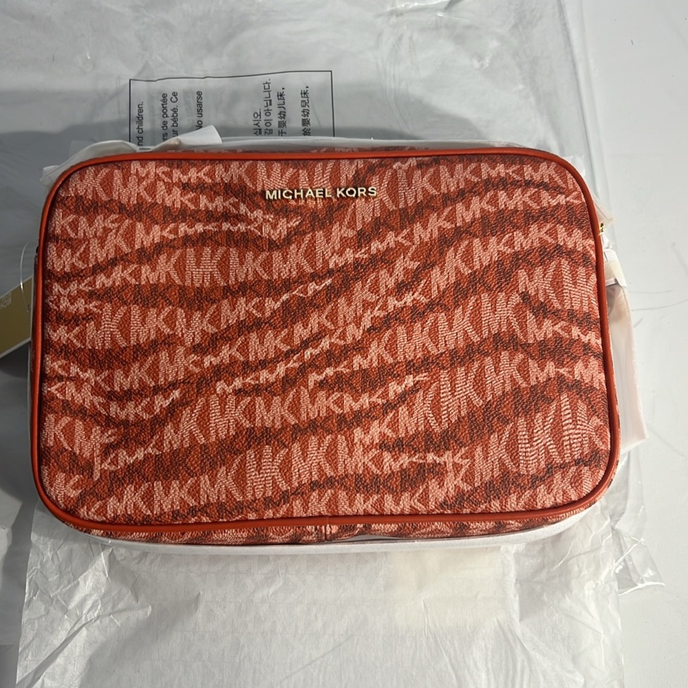 NWT Michael Kors Signature Logo Jet Set Travel Large East/West Crossbody